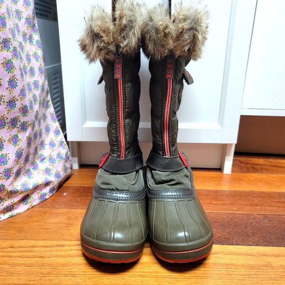 Roxy Winter Boots - Picture 2 of 13
